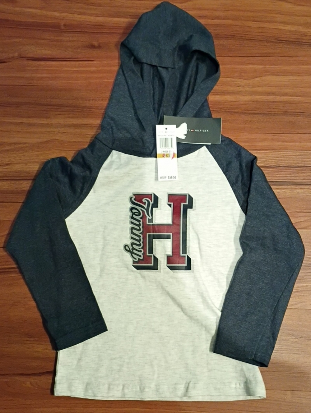 Tommy Hilfiger Hooded Raglan Tee in Light Gray & Navy